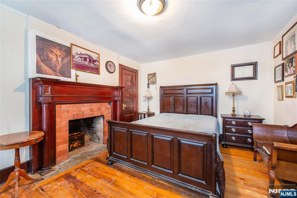 main property photo 21