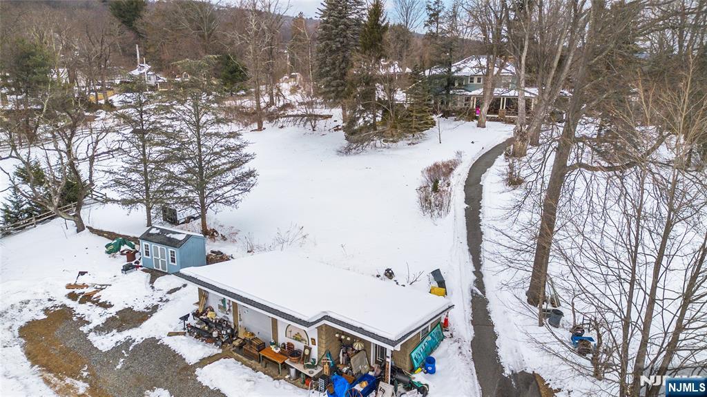 main property photo 41