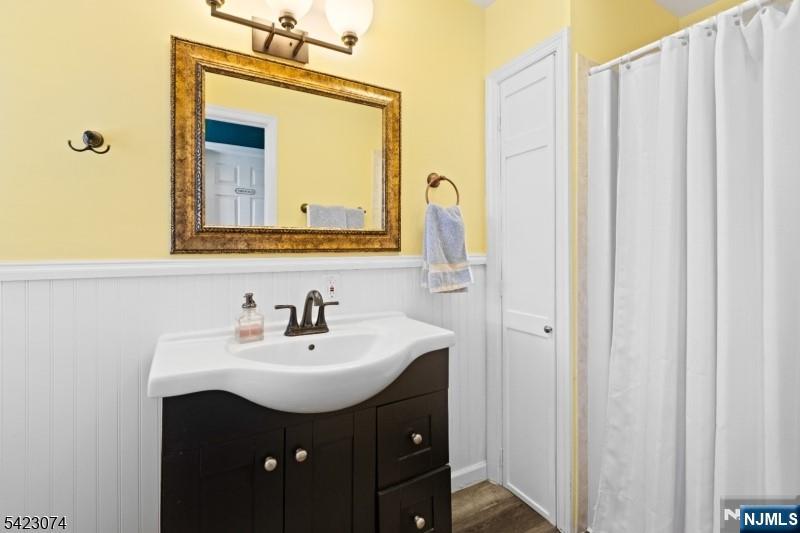 property viewer photo 5