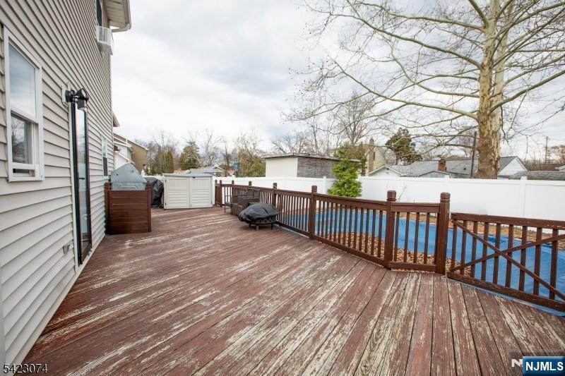 property viewer photo 8