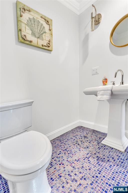 main property photo 45