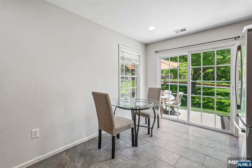 property viewer photo 13