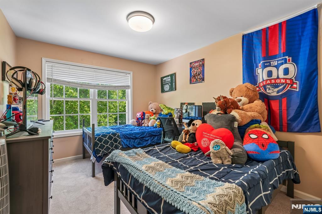 property viewer photo 17