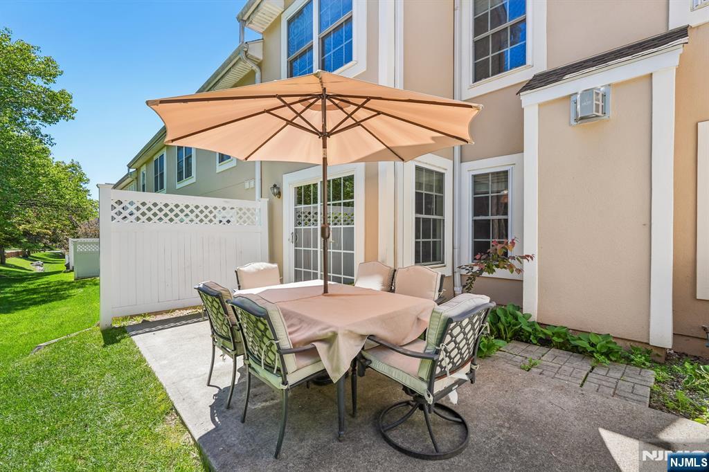 property viewer photo 23