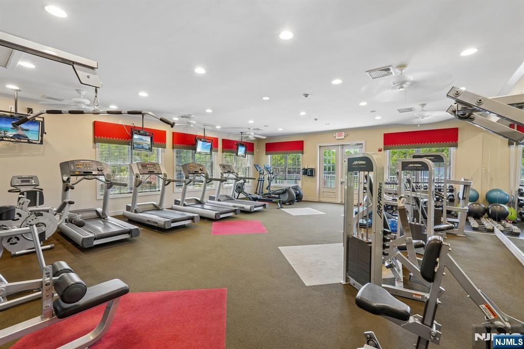 property viewer photo 29