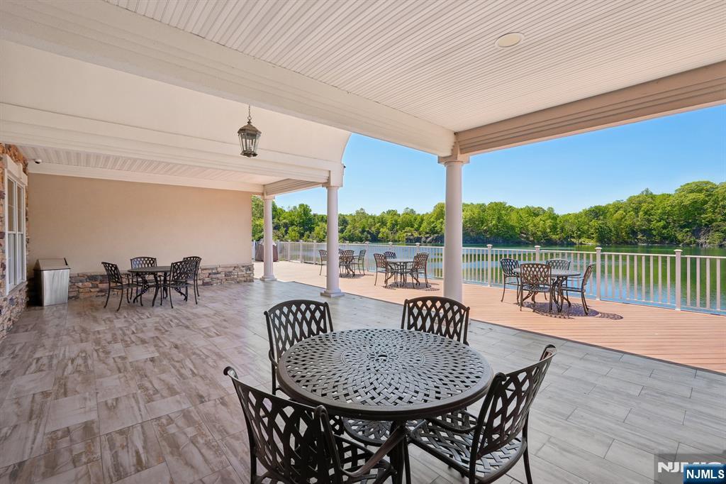 property viewer photo 30