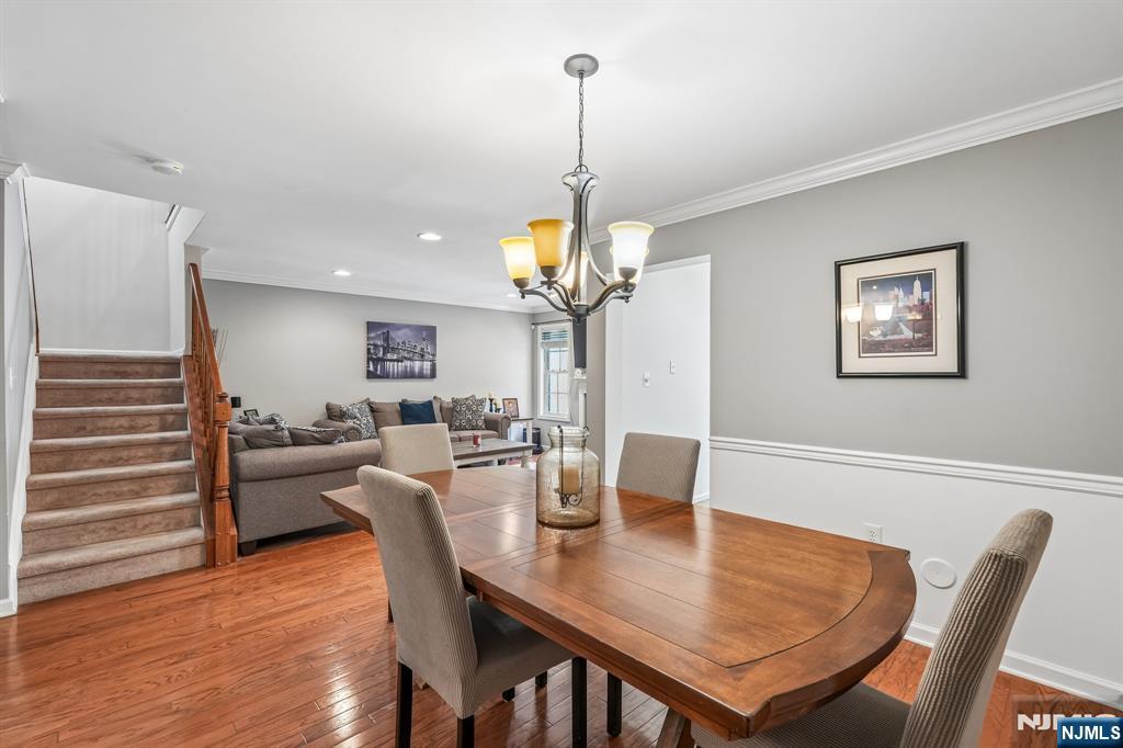 property viewer photo 8