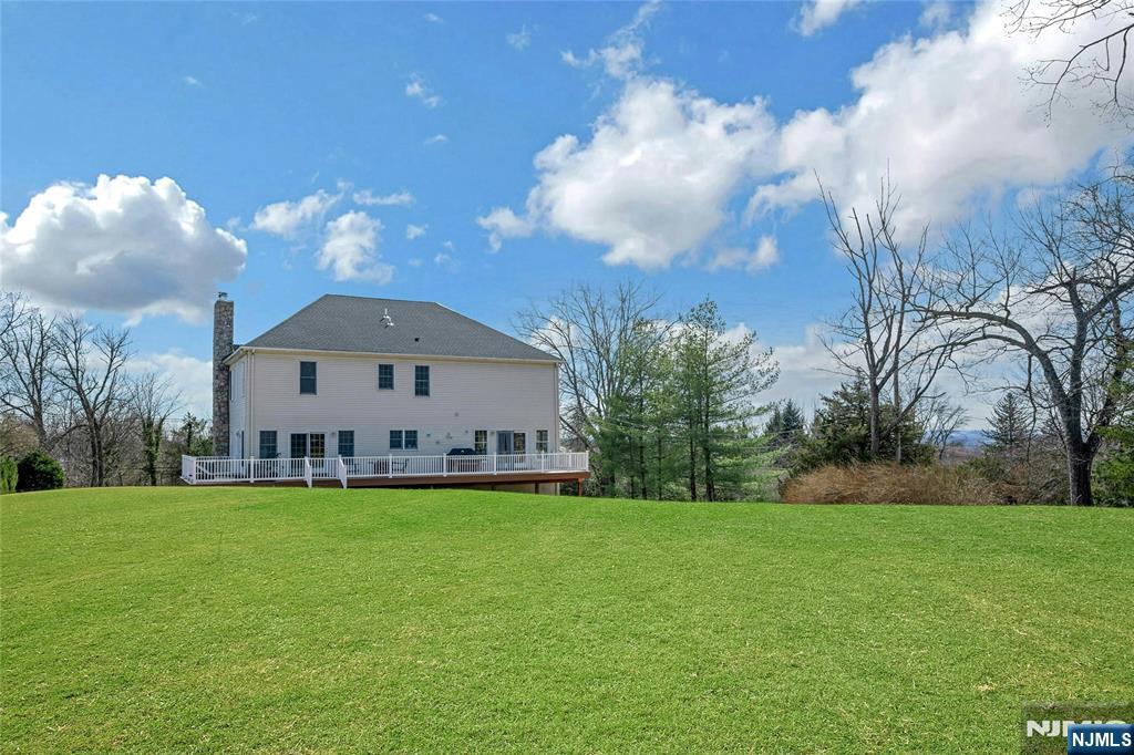 main property photo 35