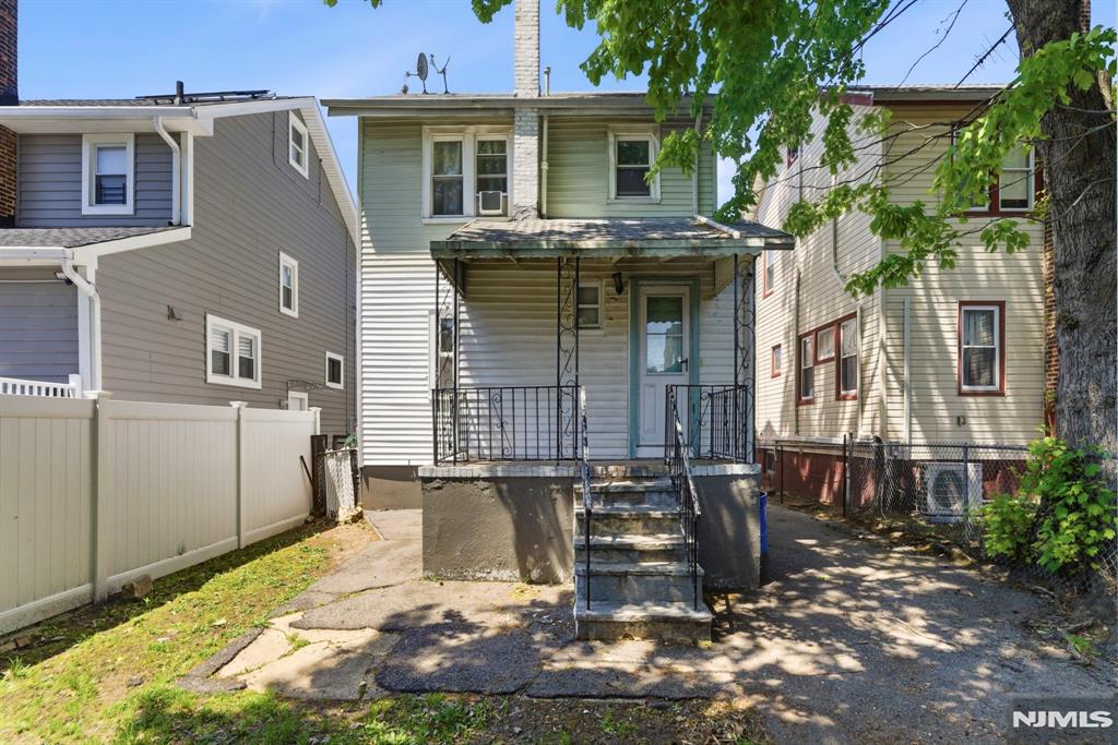 main property photo 20