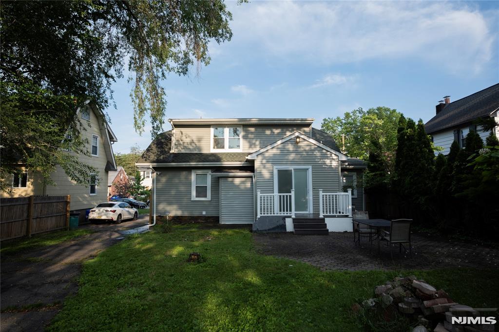 main property photo 21