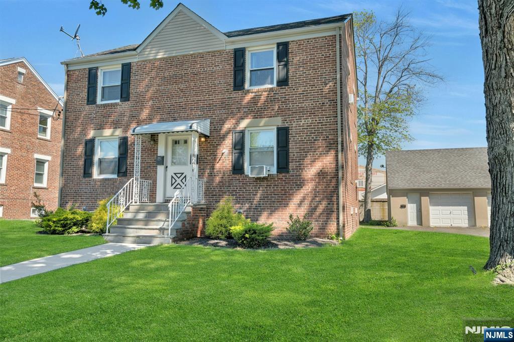 main property photo 2