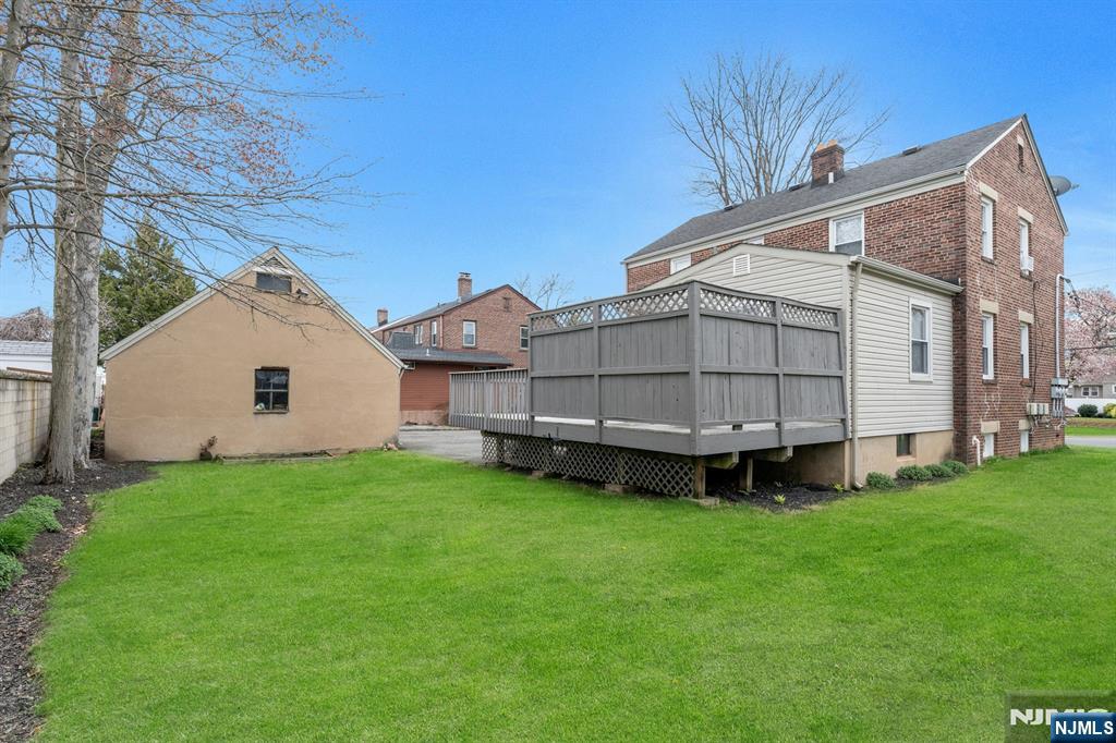 main property photo 23