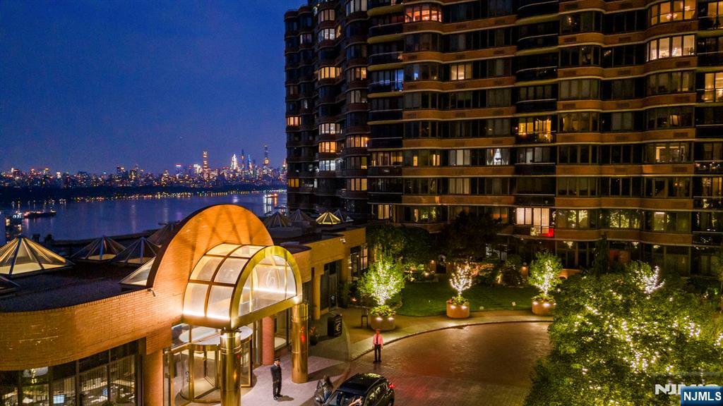 property viewer photo 25