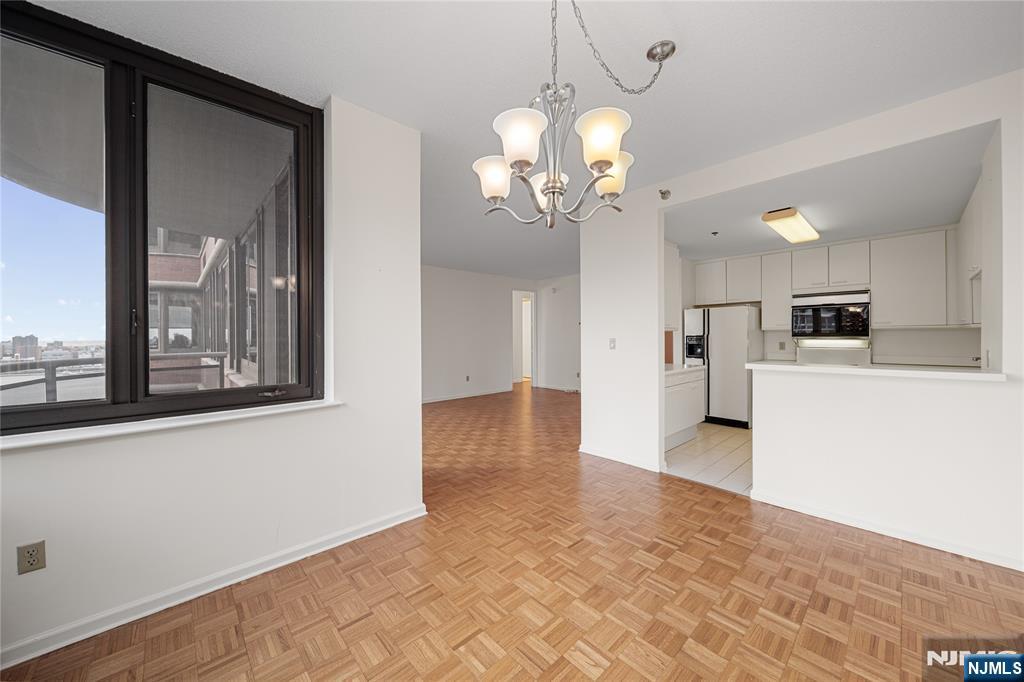 property viewer photo 5