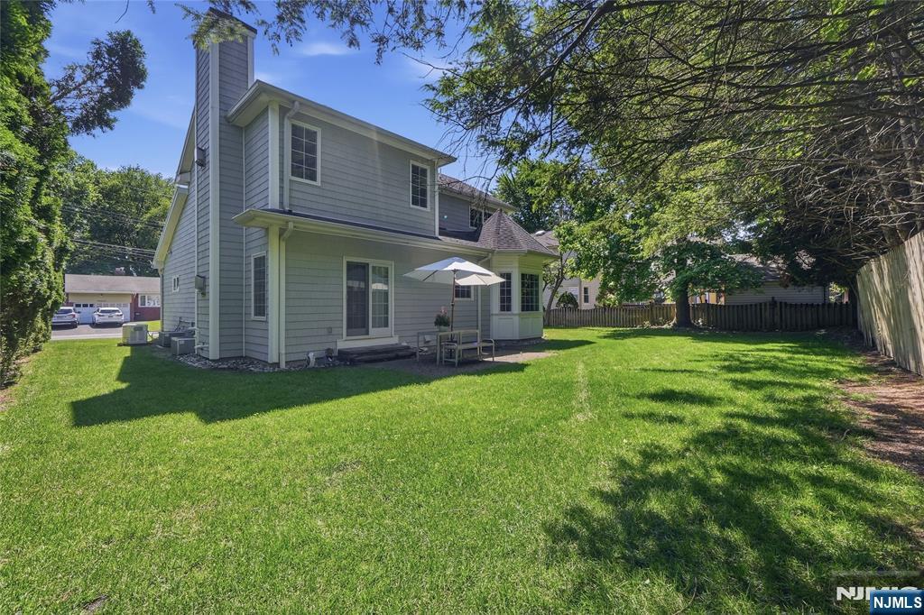 main property photo 34