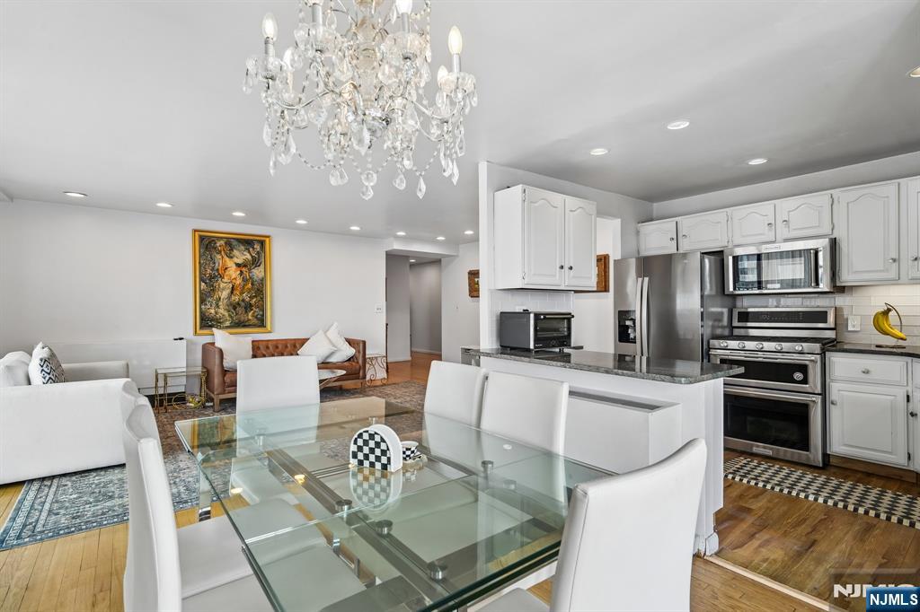 property viewer photo 10
