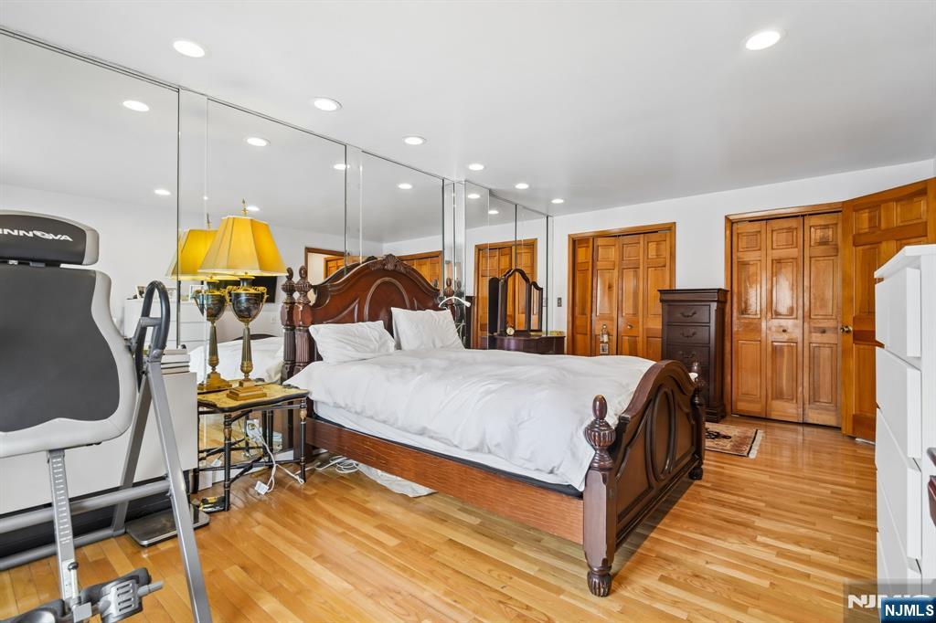 property viewer photo 17