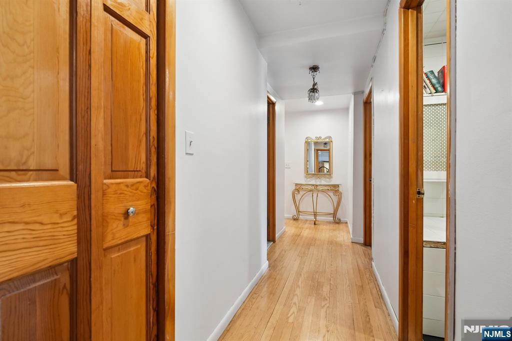 property viewer photo 22