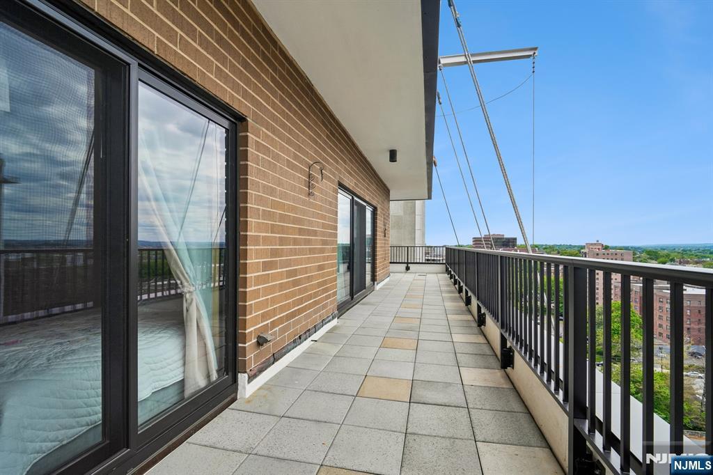 property viewer photo 28
