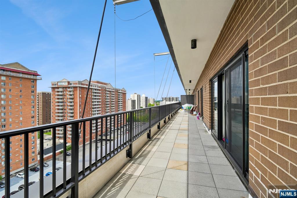 property viewer photo 33