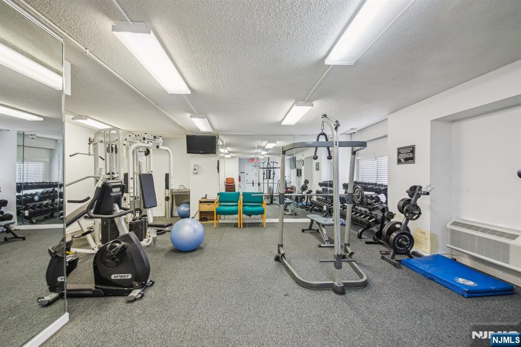 property viewer photo 38