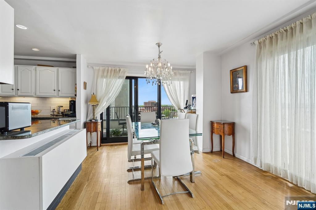 property viewer photo 8
