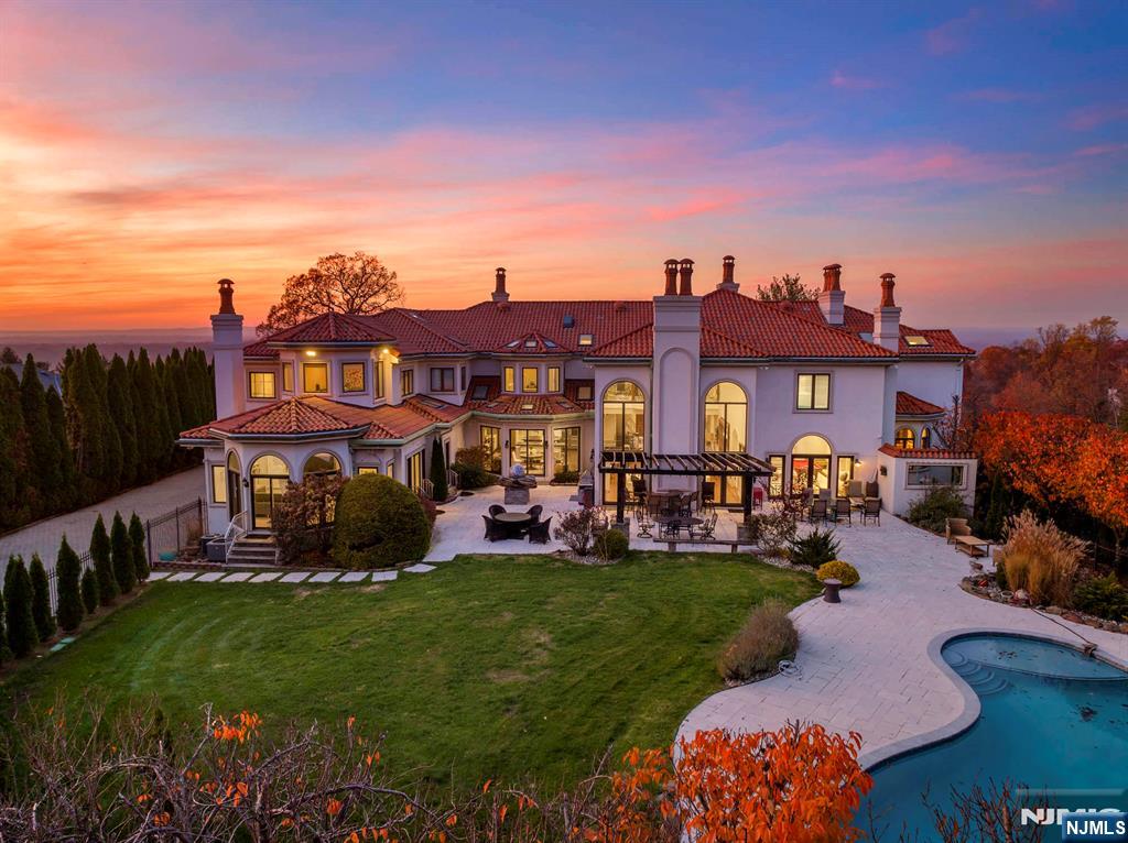 main property photo 43