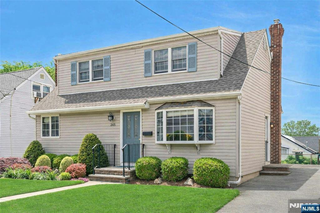 main property photo 2