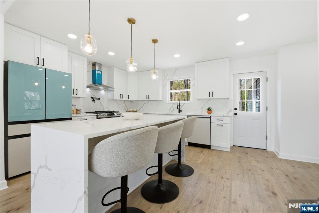 property viewer photo 4