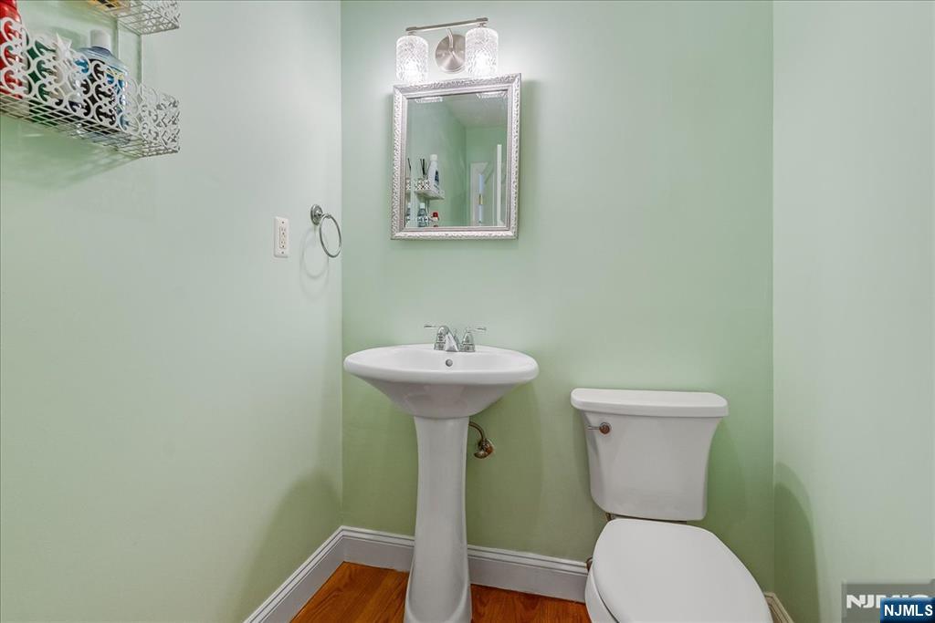 main property photo 14