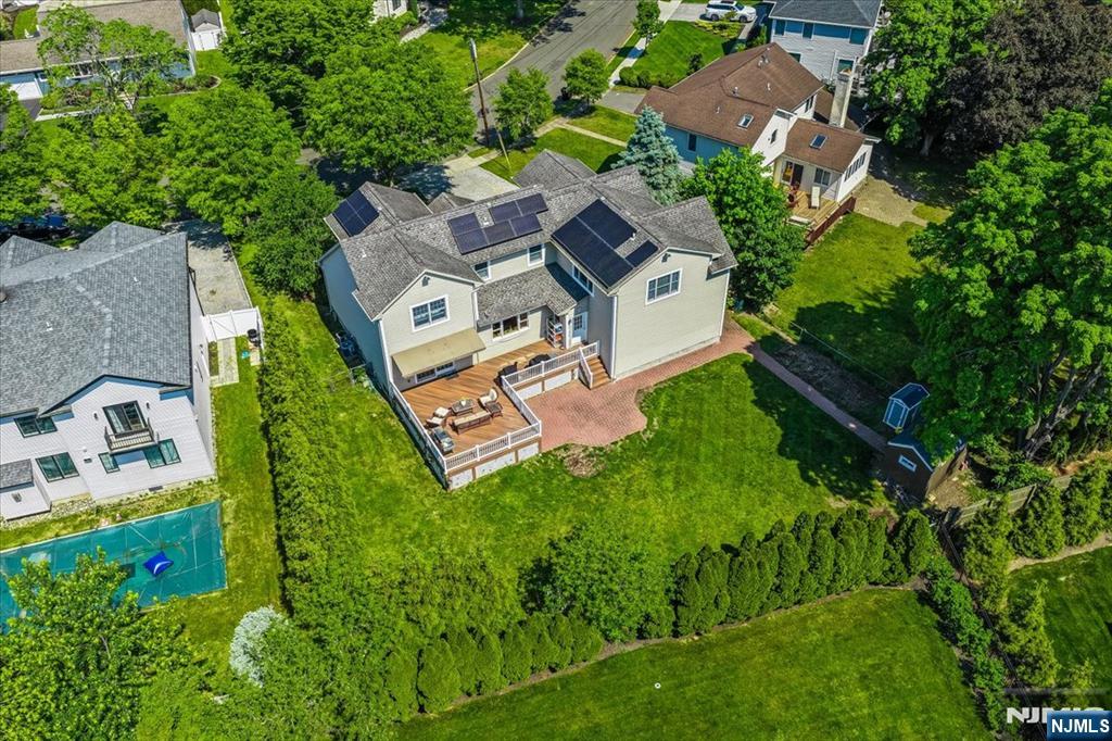 main property photo 37