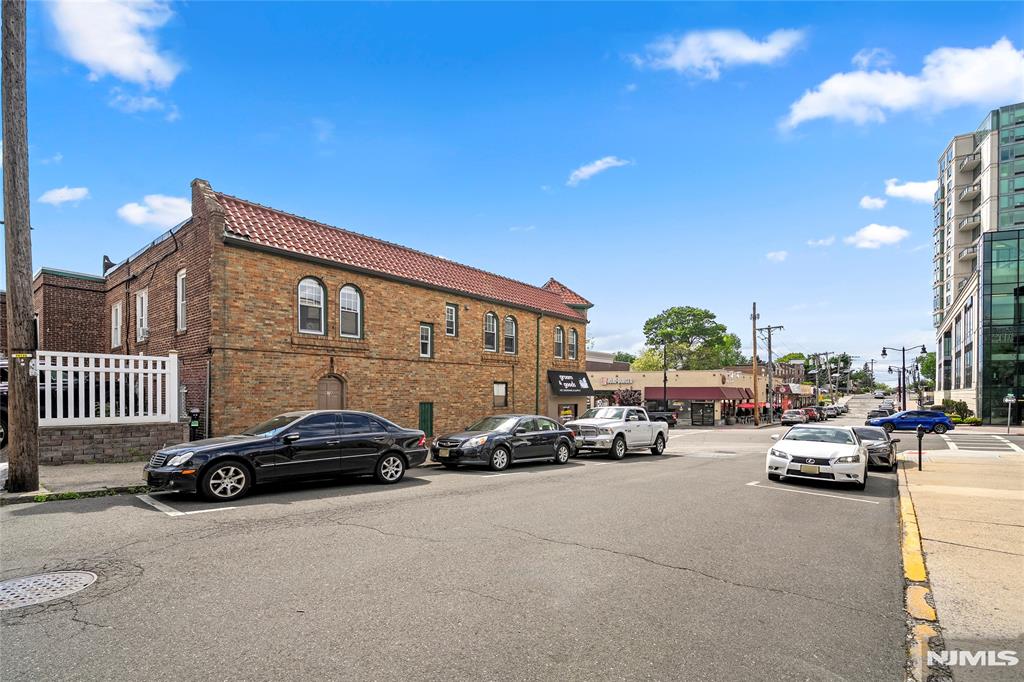 main property photo 15