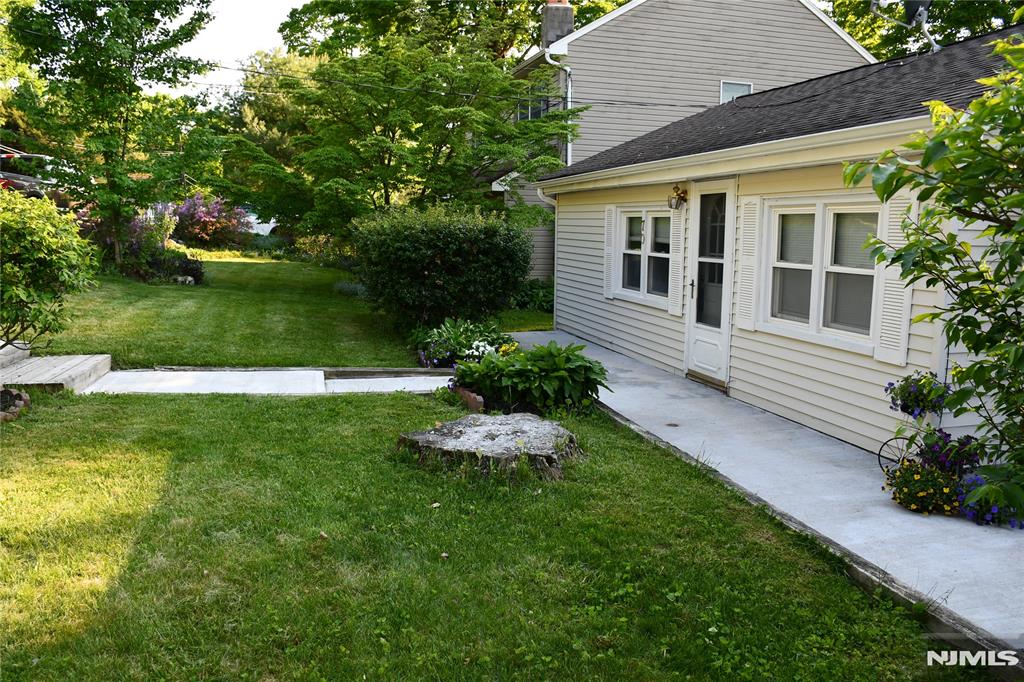 property viewer photo 1