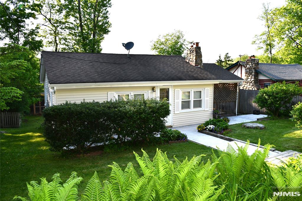 property viewer photo 2