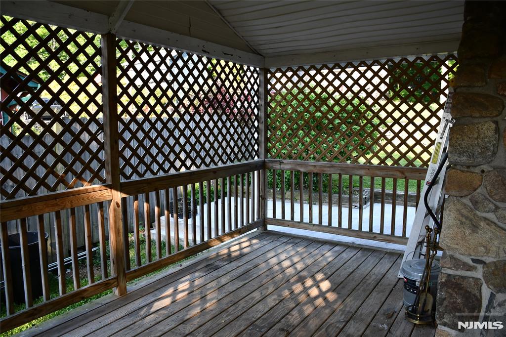 property viewer photo 5