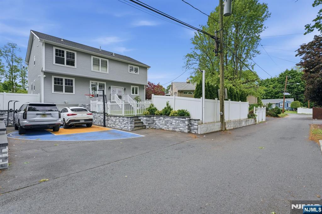 main property photo 44