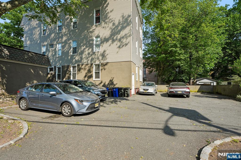 main property photo 20