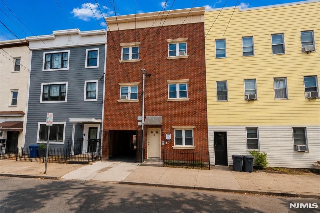 main property photo 8
