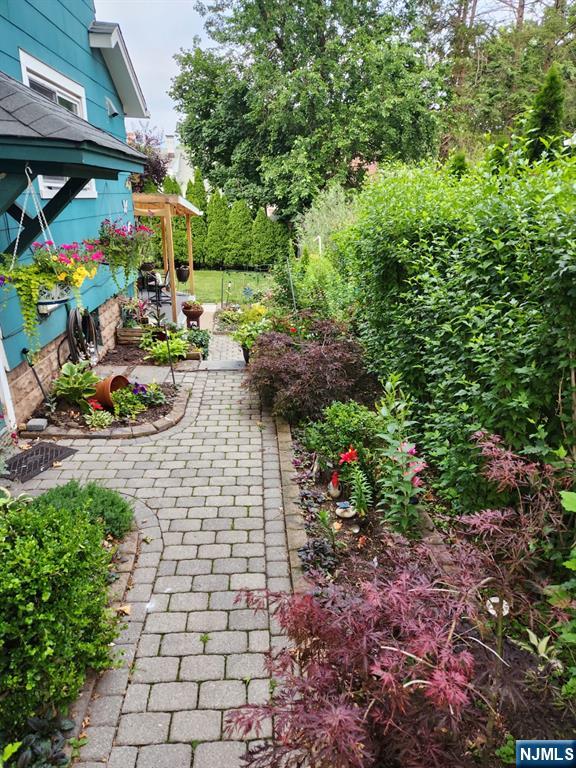property viewer photo 26