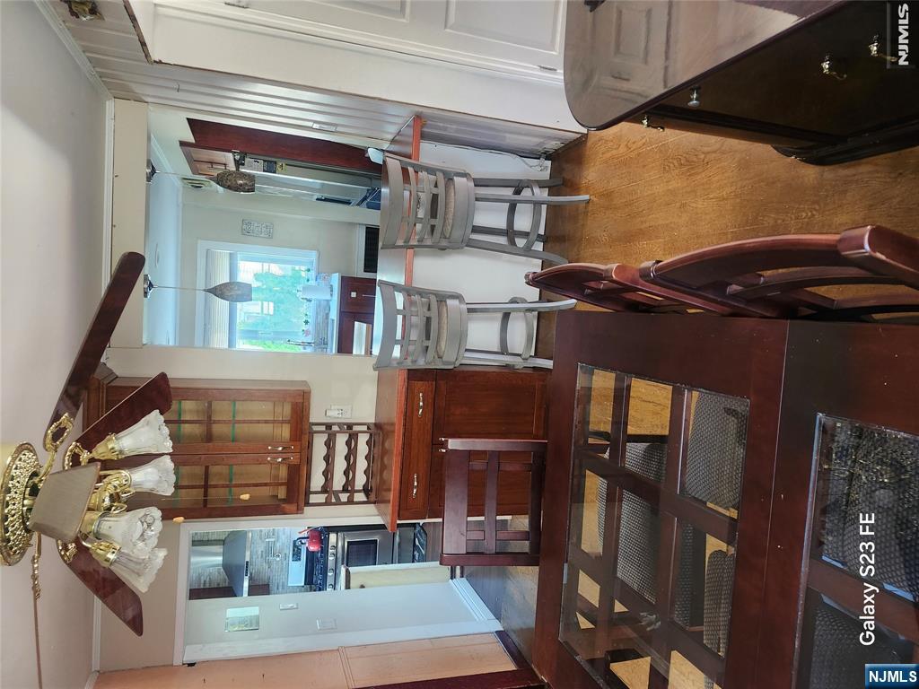 property viewer photo 9