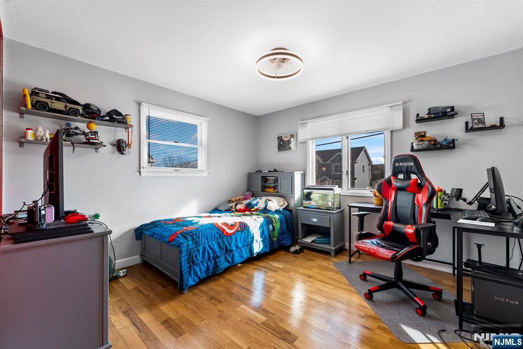 property viewer photo 10