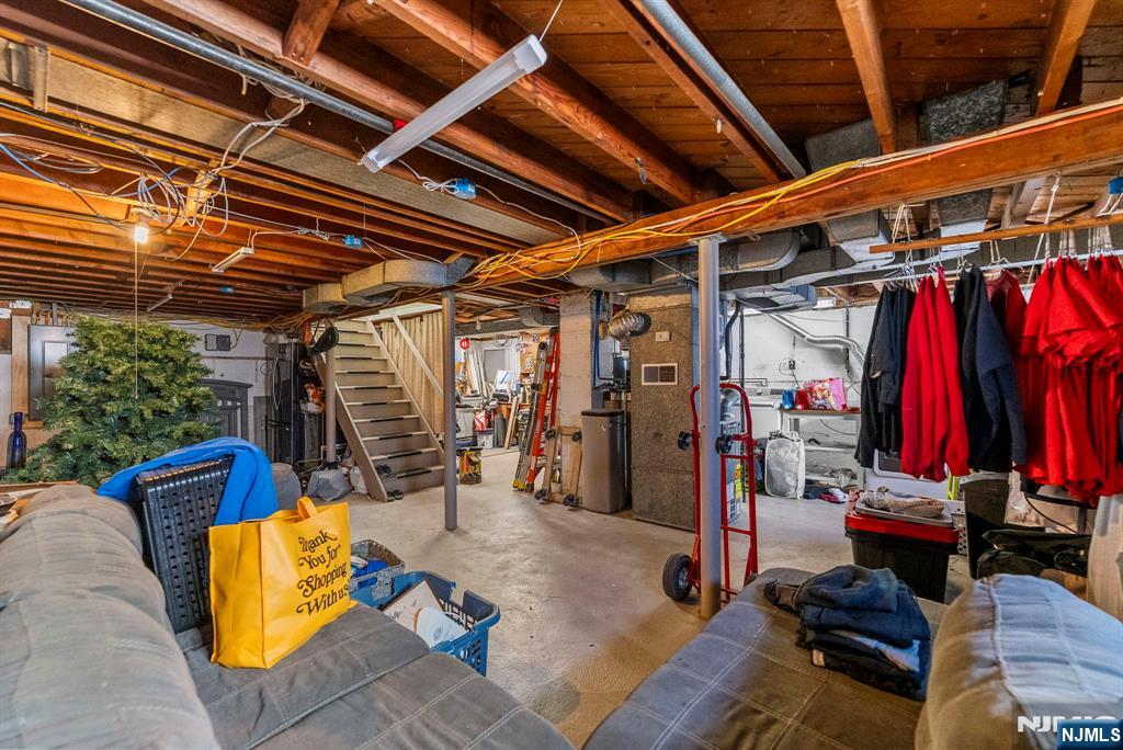 property viewer photo 18