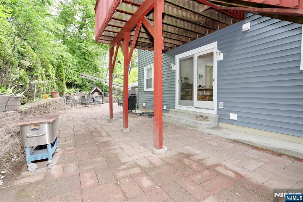 main property photo 47