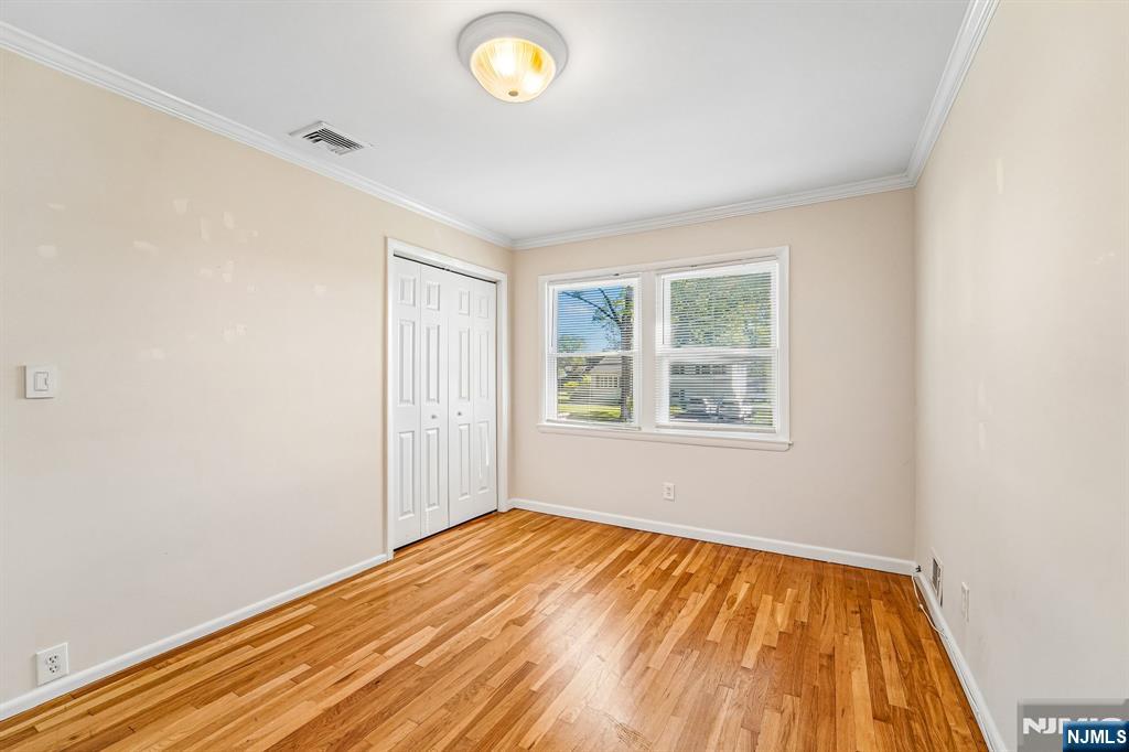 property viewer photo 15