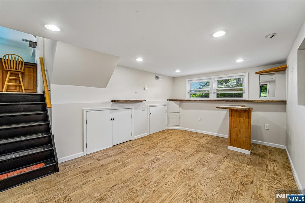 property viewer photo 19