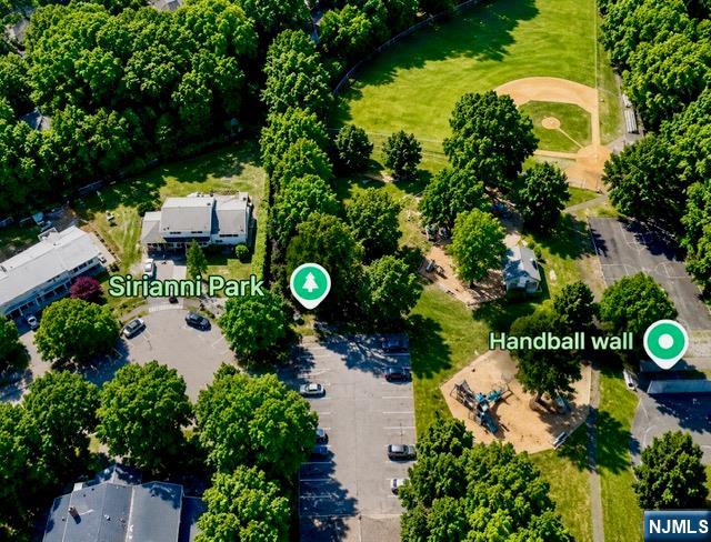 property viewer photo 30