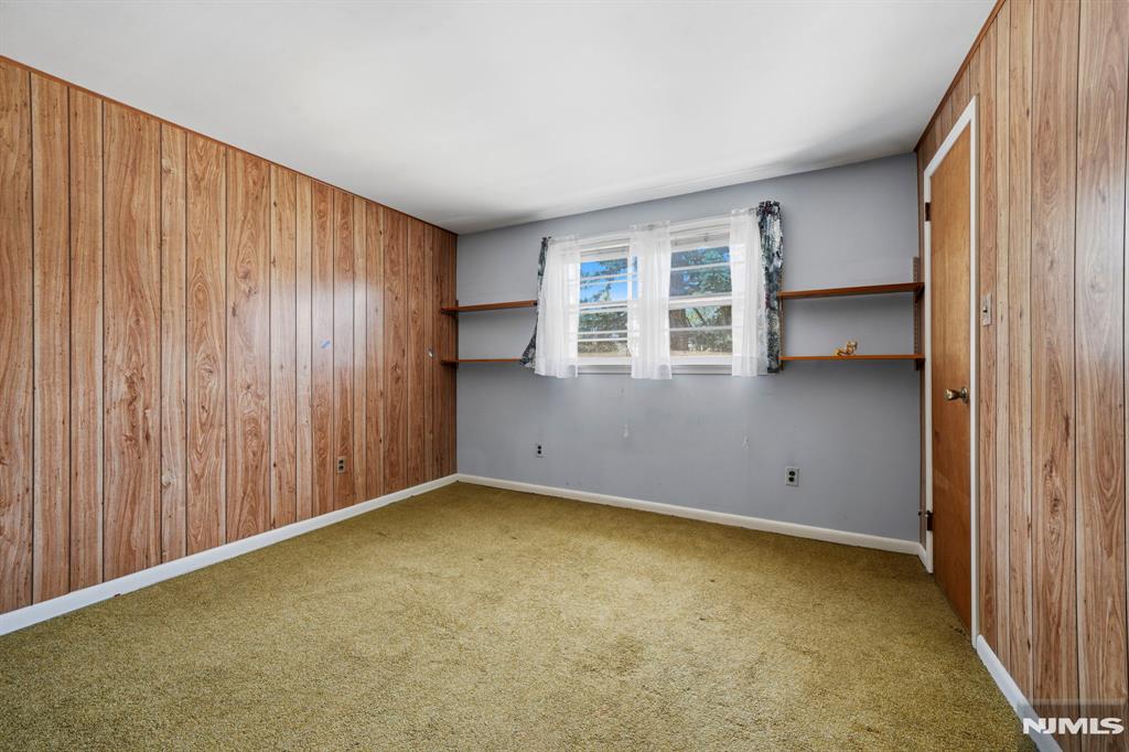 property viewer photo 16
