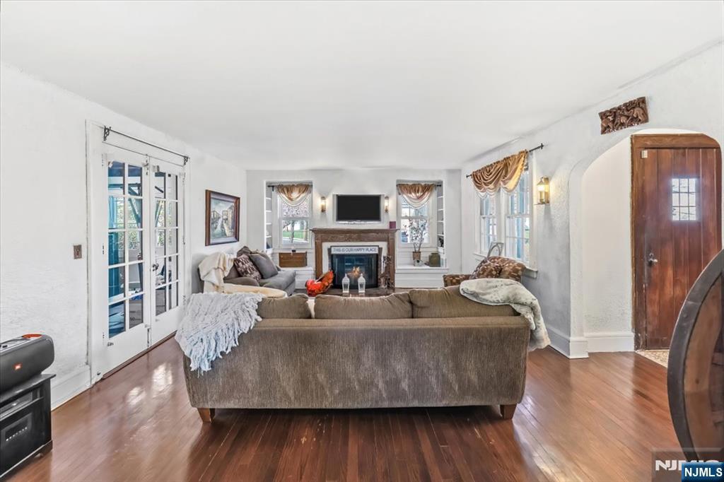 main property photo 6