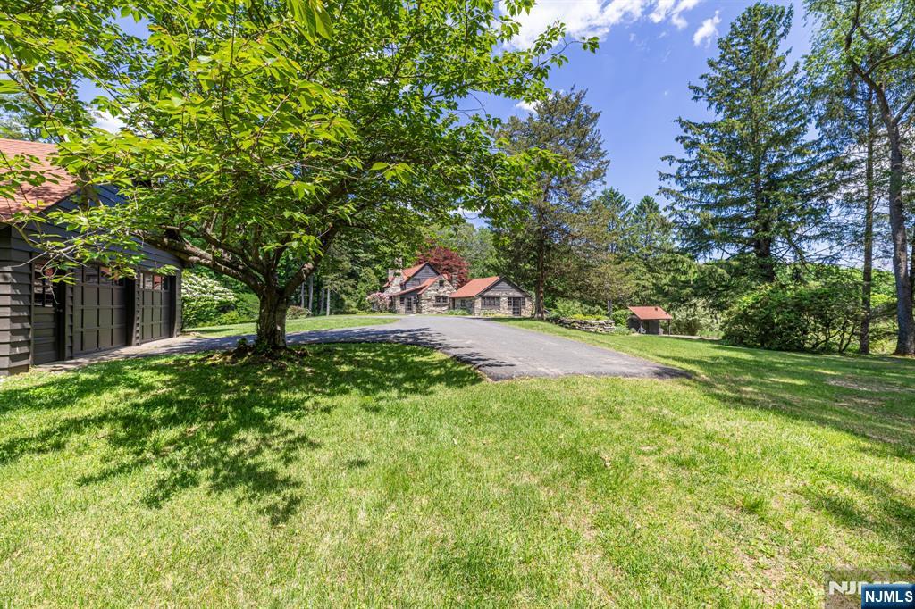 main property photo 46