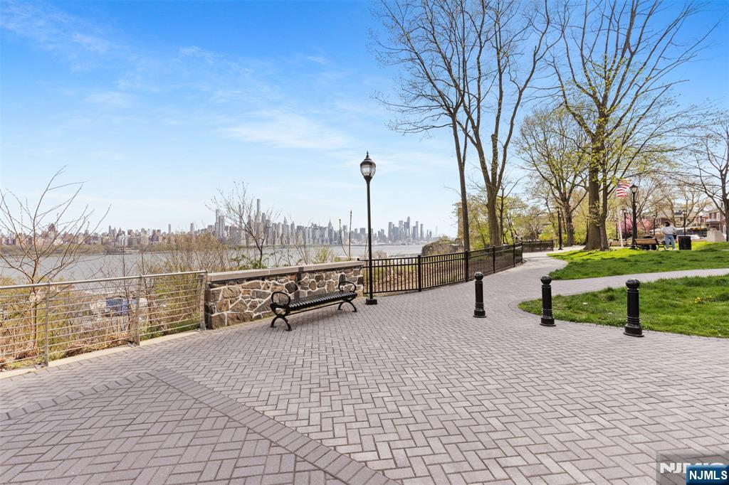 main property photo 38